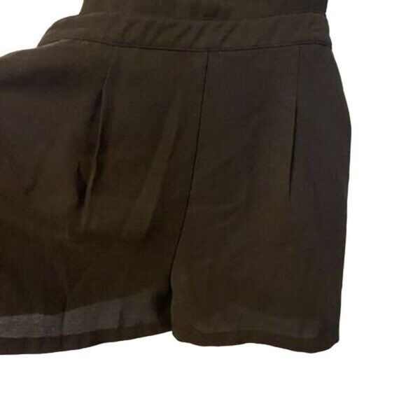 Final price drop Forever 21 Medium Black Dressy Overall Mini Short Jumper Romper - Picture 3 of 9